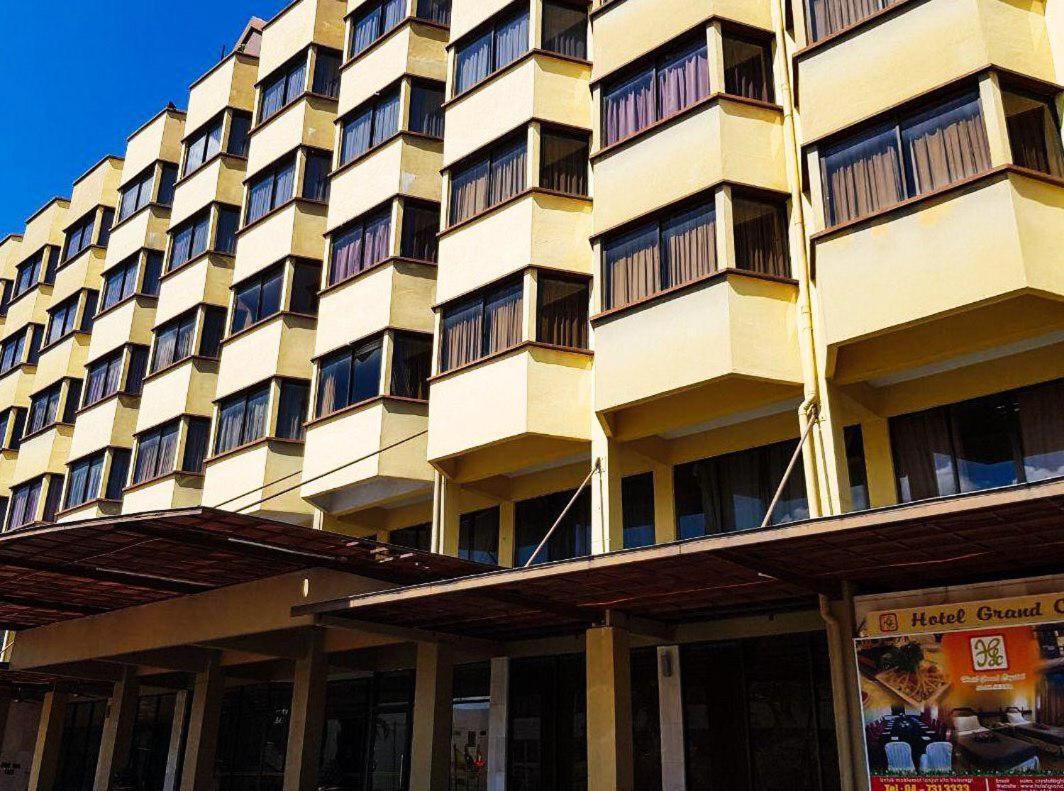 Hotel Grand Crystal Alor Setar Bagian luar foto