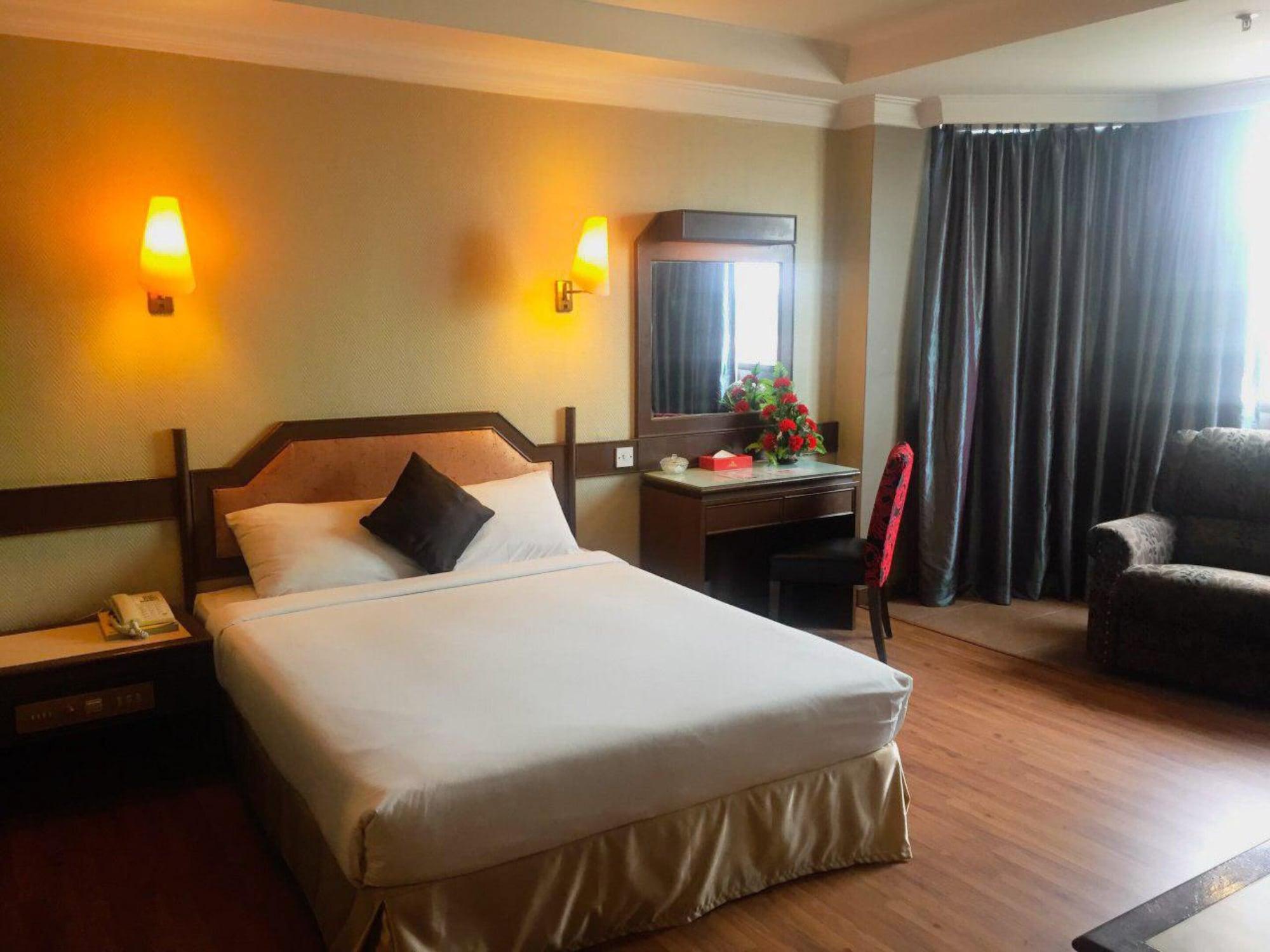 Hotel Grand Crystal Alor Setar Bagian luar foto