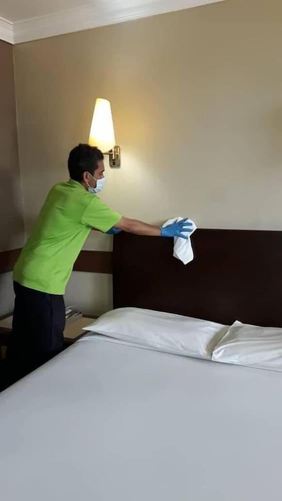Hotel Grand Crystal Alor Setar Bagian luar foto