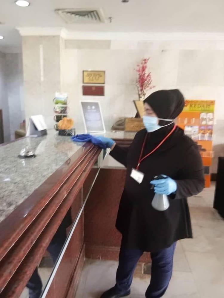 Hotel Grand Crystal Alor Setar Bagian luar foto