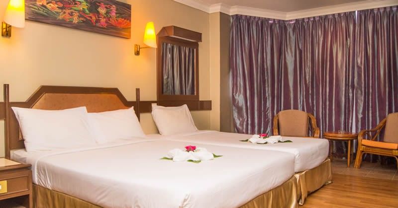 Hotel Grand Crystal Alor Setar Bagian luar foto